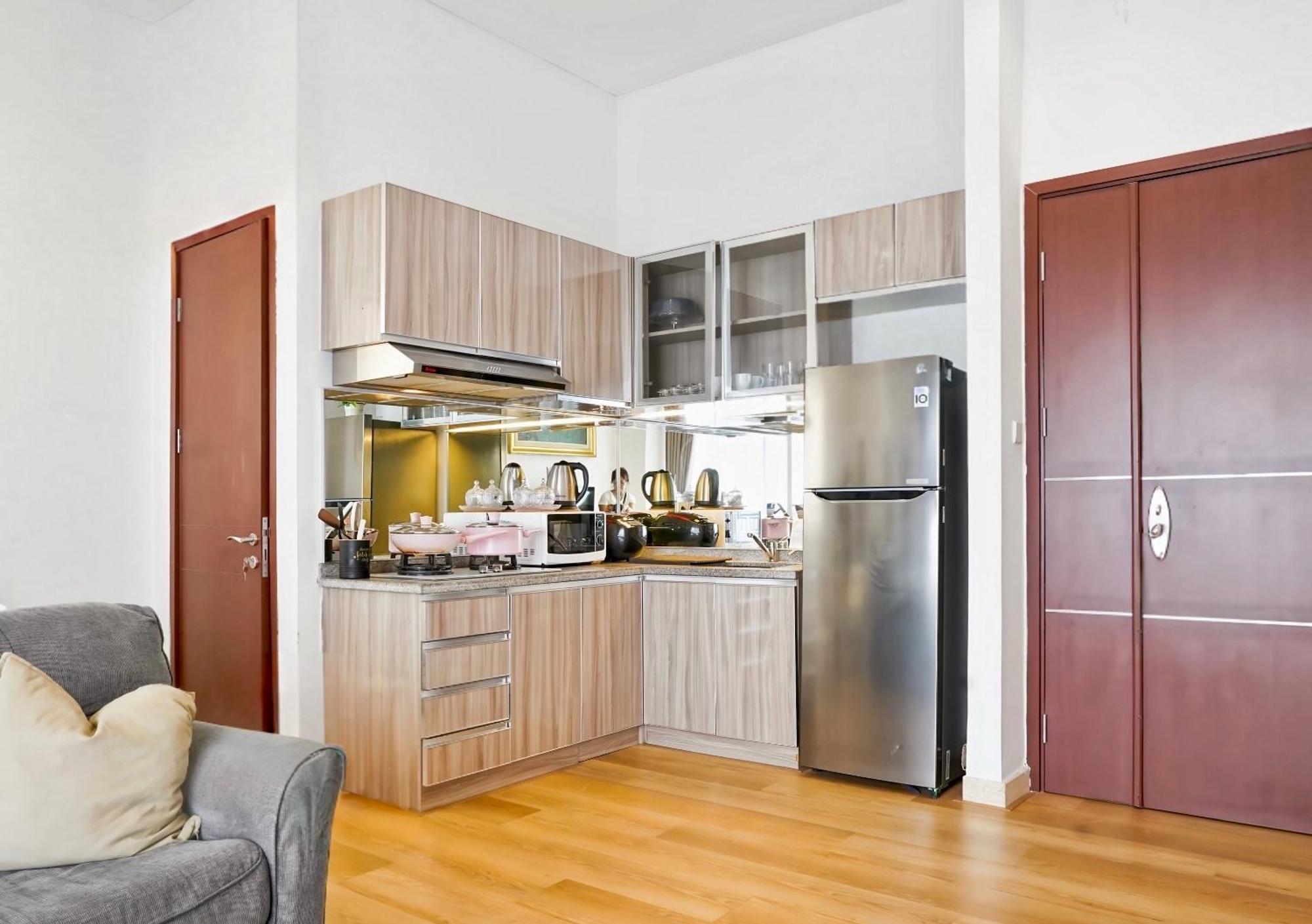 2Br Lucky Tower Residence Jakarta Old Town Top Floor Condo Extérieur photo