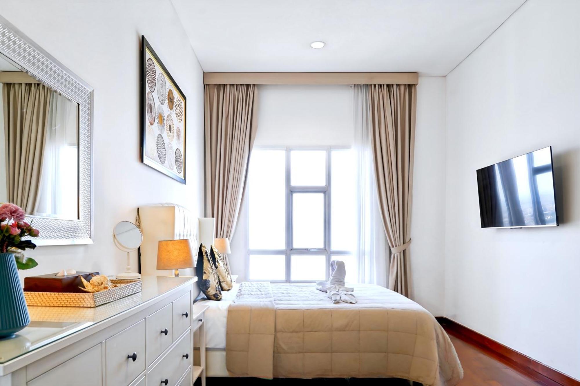 2Br Lucky Tower Residence Jakarta Old Town Top Floor Condo Extérieur photo