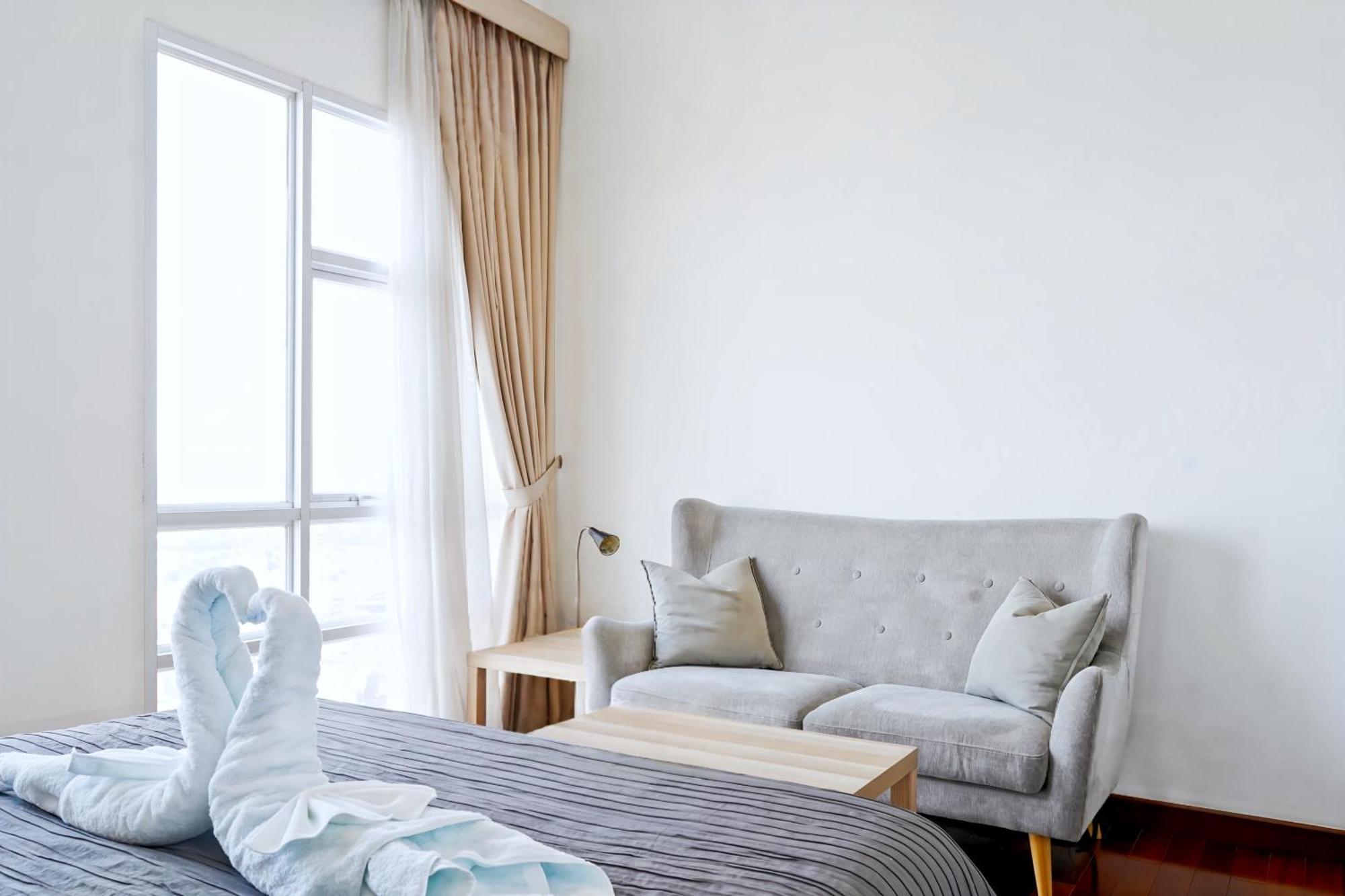 2Br Lucky Tower Residence Jakarta Old Town Top Floor Condo Extérieur photo