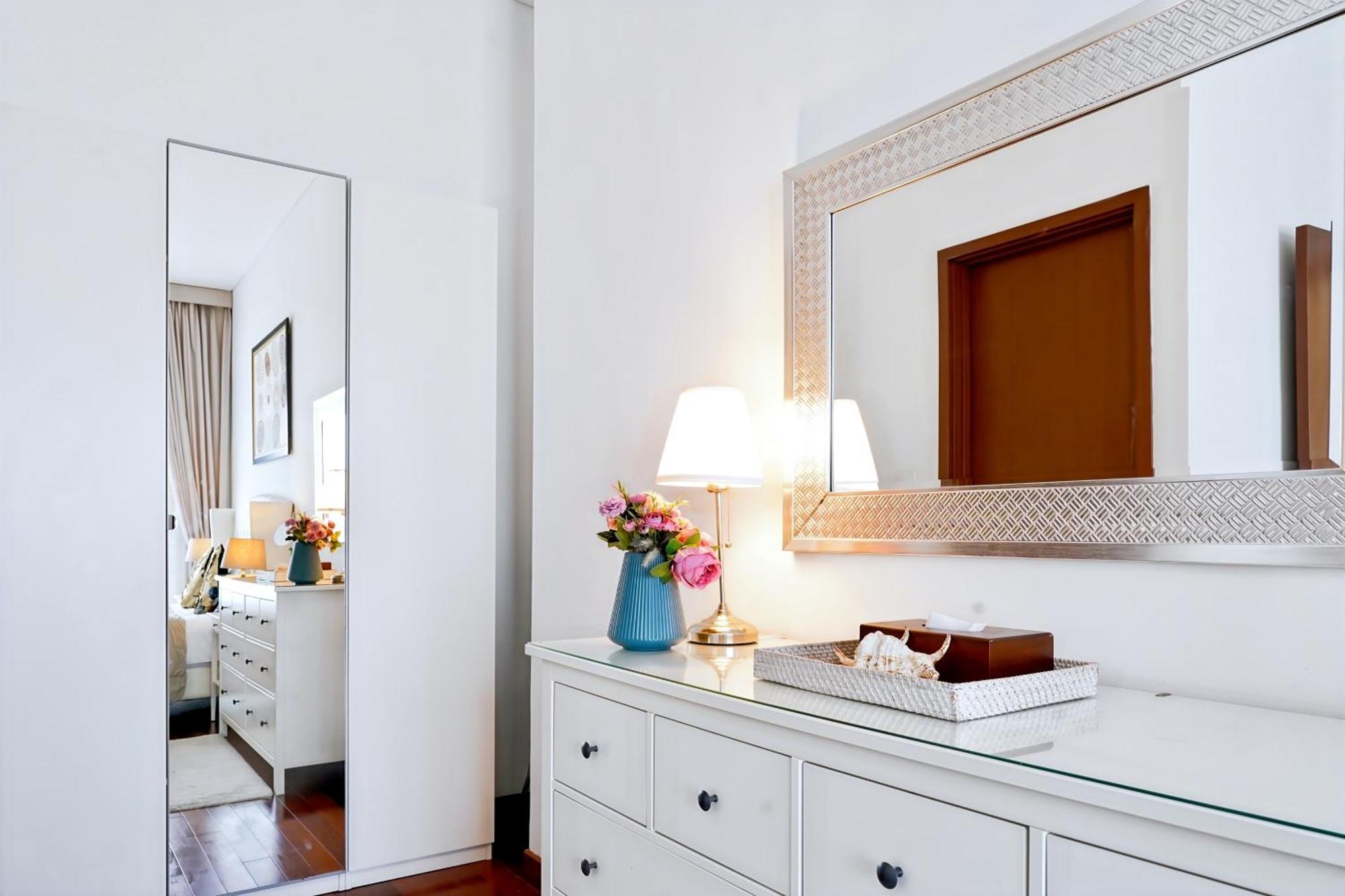 2Br Lucky Tower Residence Jakarta Old Town Top Floor Condo Extérieur photo