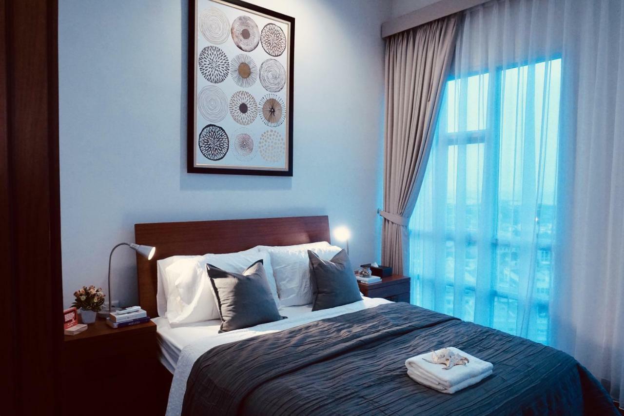 2Br Lucky Tower Residence Jakarta Old Town Top Floor Condo Extérieur photo